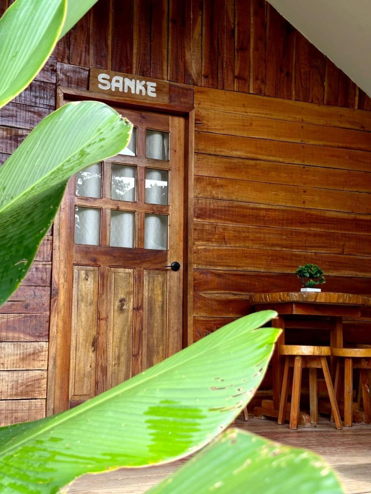 Banlaw Garden Resort Puerto Princesa Exterior foto